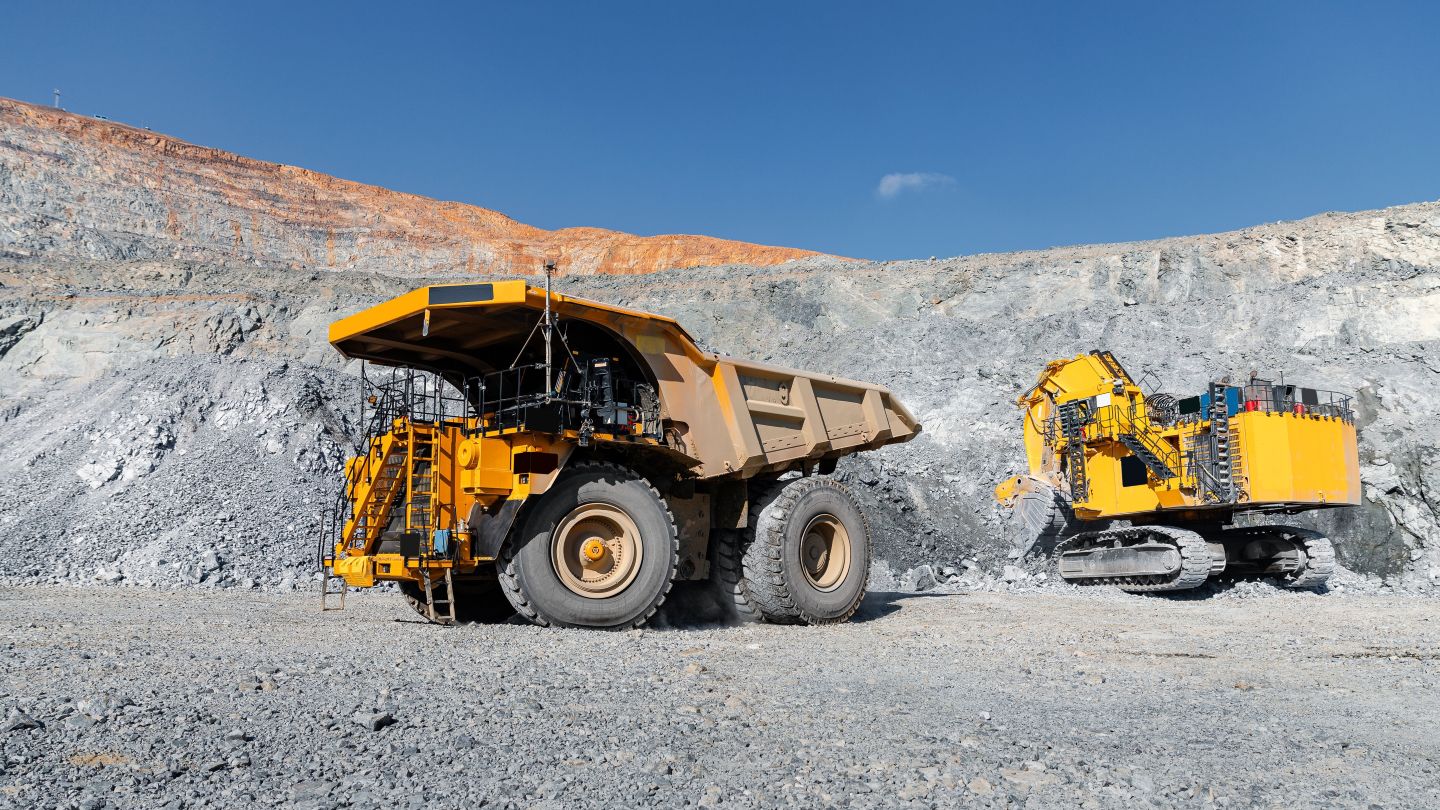 elemental-signs-option-agreement-for-hachita-porphyry-copper-gold-project-sale