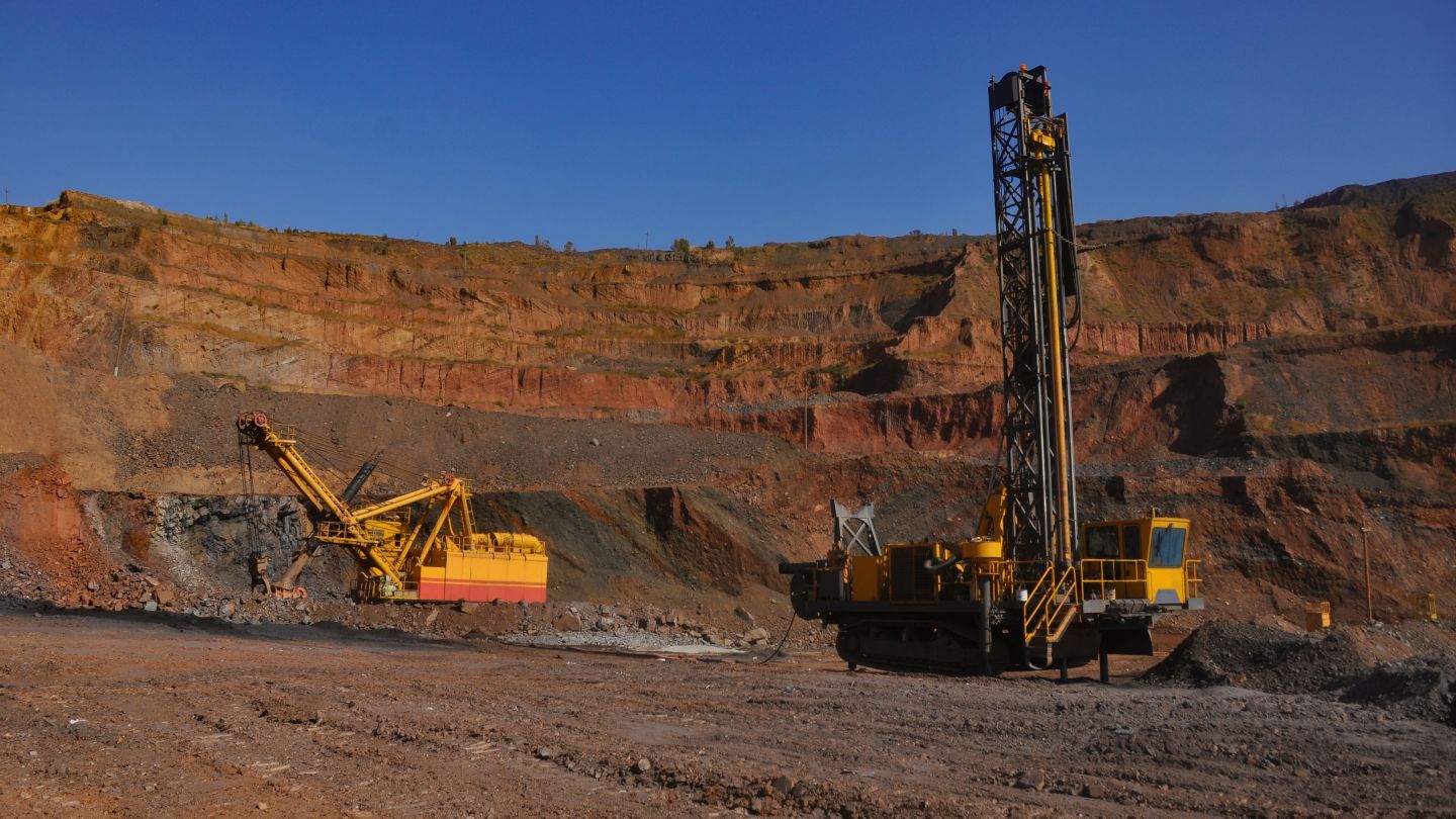 moonlight-begins-drilling-at-clermont-gold-project-after-asx-debut