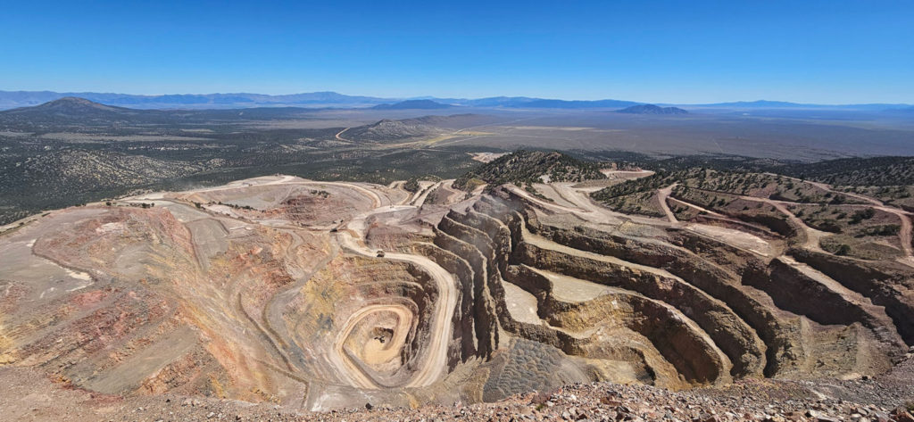 mcewen-to acquire golden-lake-exploration, consolidating gold bar-complex