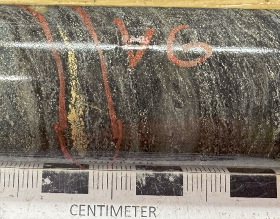 gold-producer-uncovers-1,016-g/t-gold-at-madsen-mine