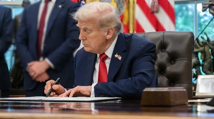 trump-launches-$12b-minerals-vault-to-cut-china-reliance