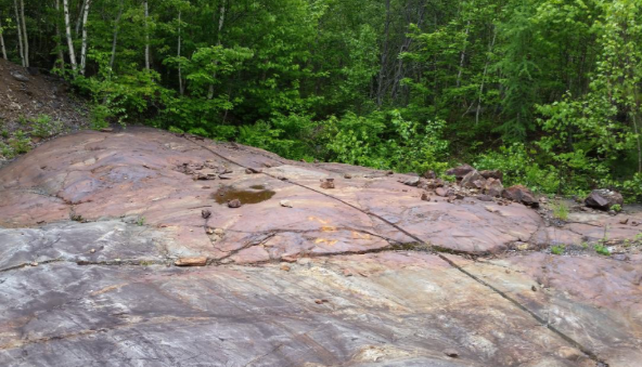 high-grade-gold-drilling-connects-depth-to-surface-across-expanding-resource-zone