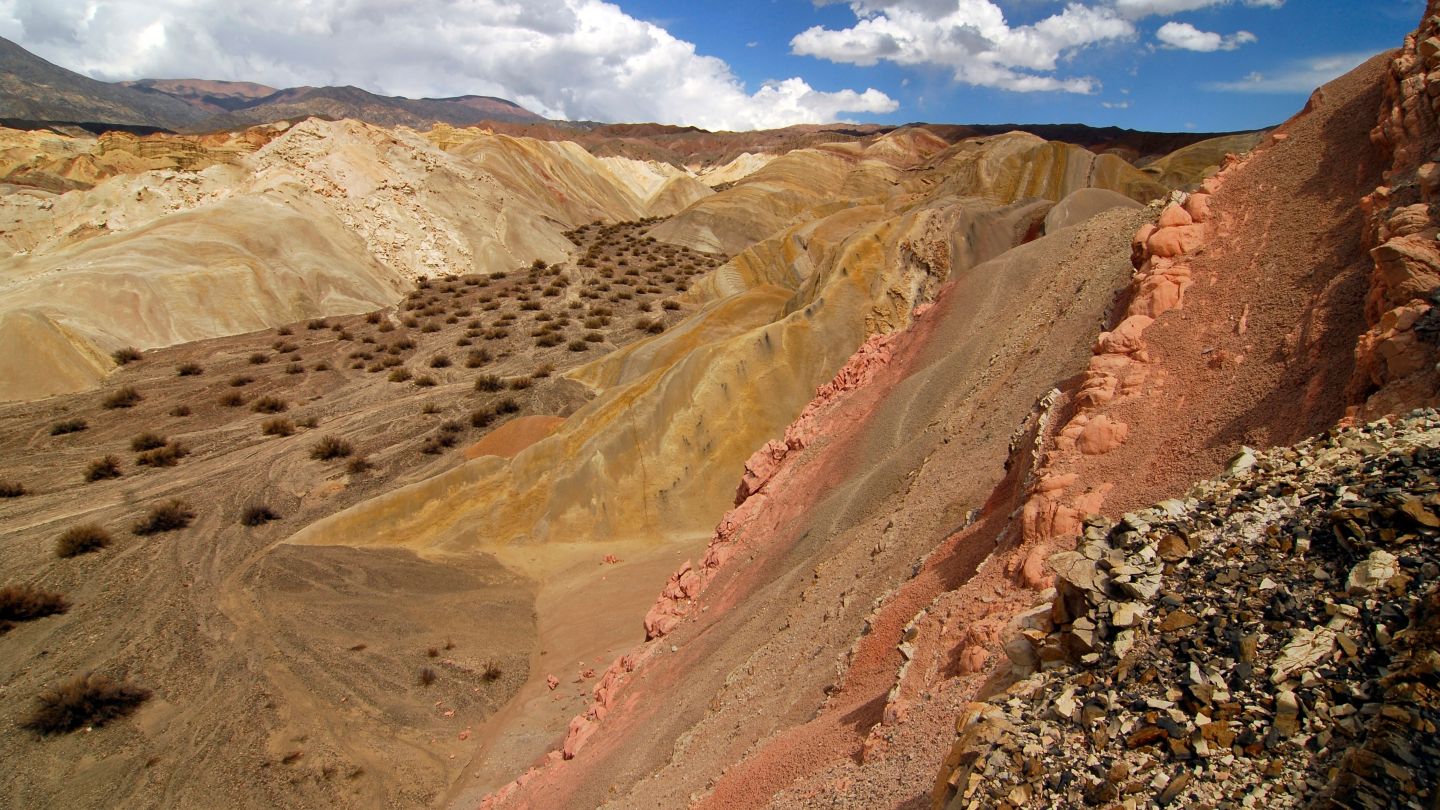 new-earth-resources-plans-surveys-for-red-wine-ree-project