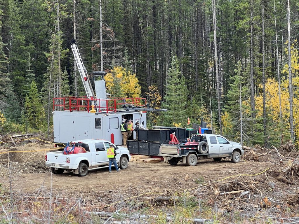 sprott-invests-$17m-in-american-eagle-for-9.9%-stake