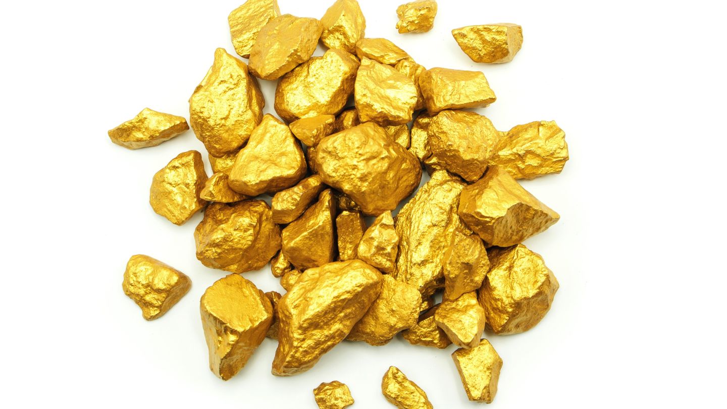 middle-east-tensions-stall-gold-and-silver-shipments-in-dubai