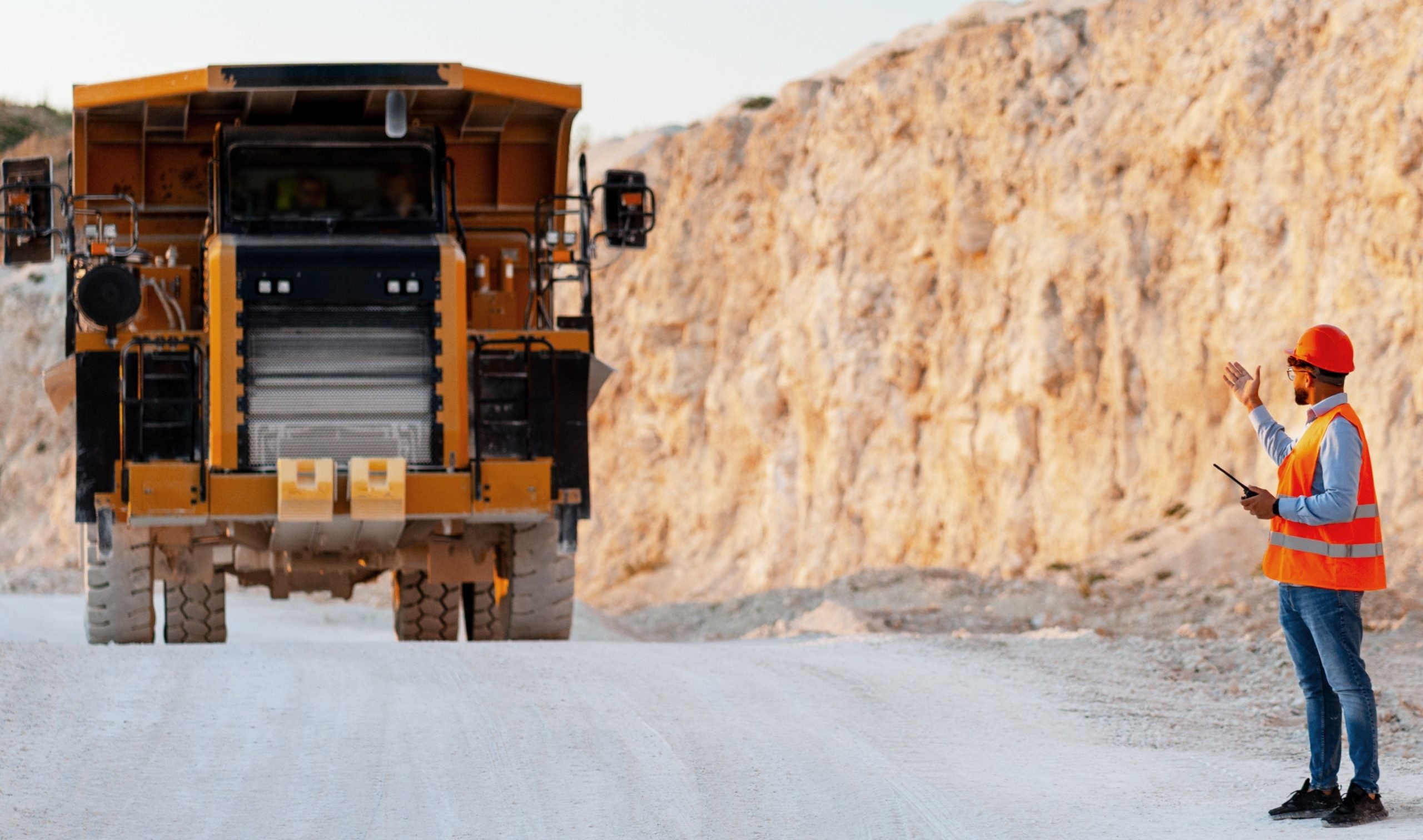 how-to-bring-private-5g-to-life-in-mining:-a-five-step-path-to-safer,-smarter-operations