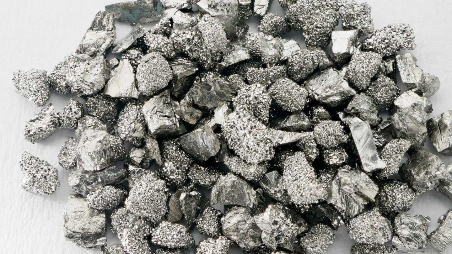 new-frontier-finds-high-tungsten-levels-at-harts-range-in-australia
